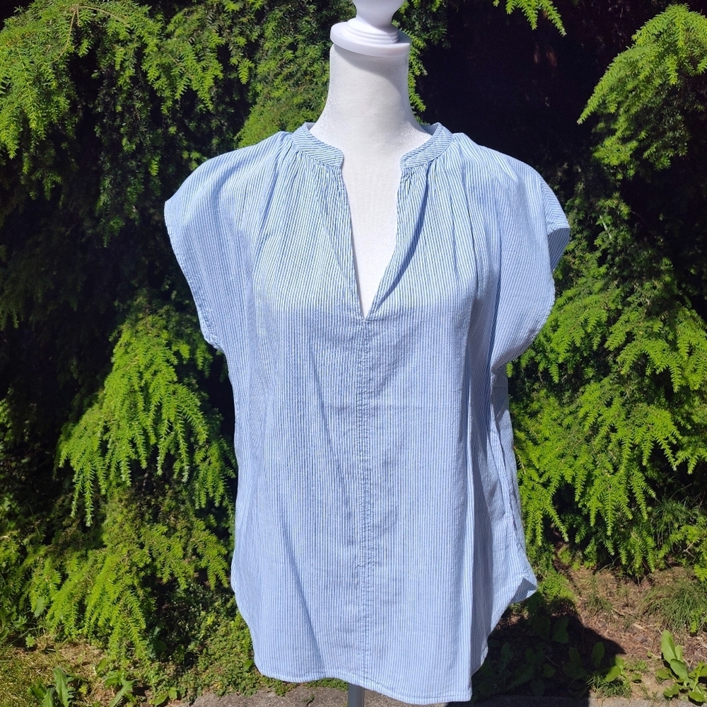 H&M Blue Blouse with Mandarin Collar and Pleated Details